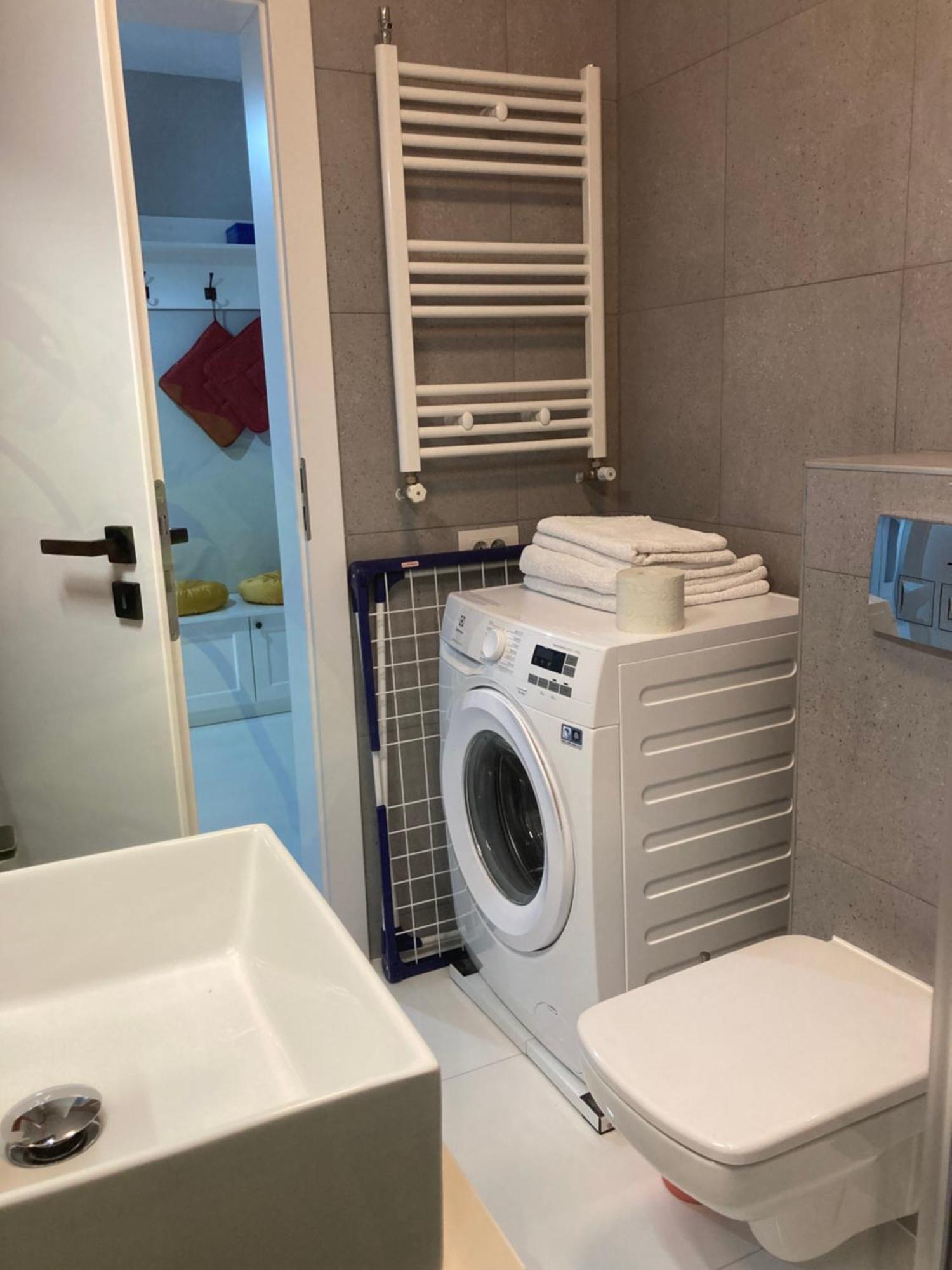 Apartamentul Max, Practic Si Confortabil Oradea Exteriér fotografie